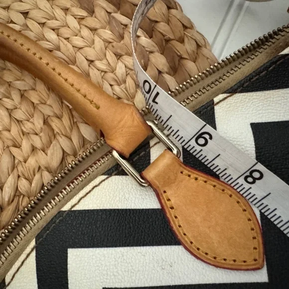 Dooney & Bourke Chevron Leather Satchel Bag Black and White Geometric - Picture 8 of 9